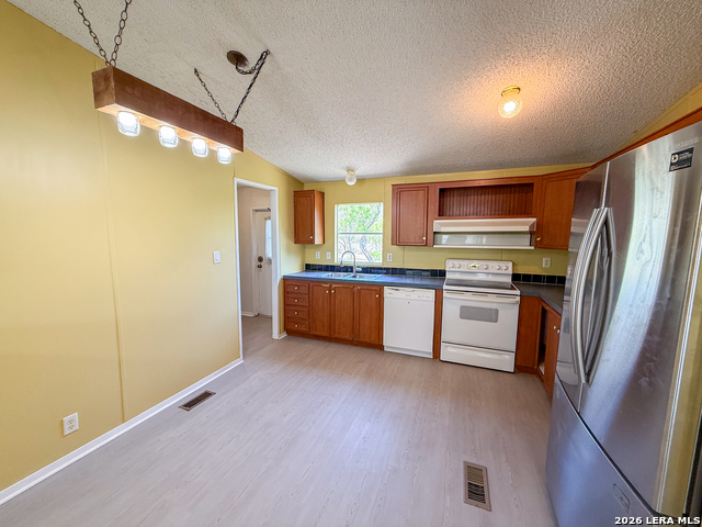 4506 Legend Falls Property Photo 13