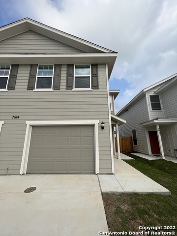 7614 Agave Bend Property Photo 3