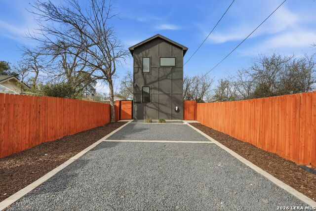 1641 N Center St Property Photo 19
