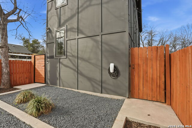 1641 N Center St Property Photo 21