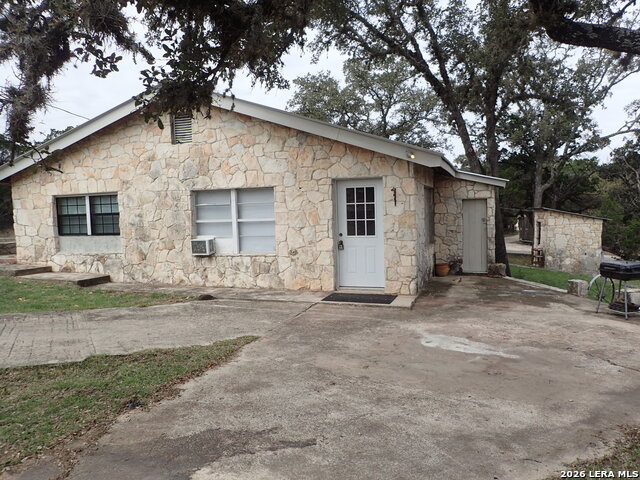 585 Indigo Property Photo 2