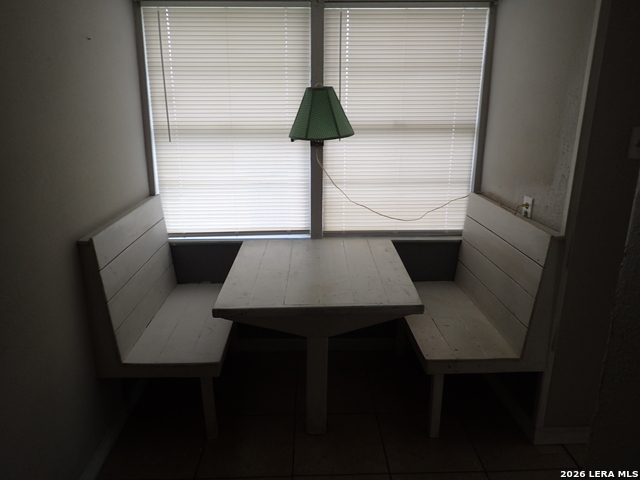 585 Indigo Property Photo 3