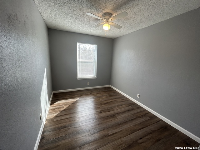 518 Briggs St Property Photo 9