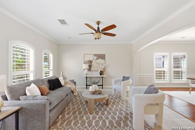 831 Queens Oak Property Photo 1