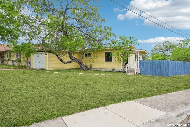 12702 Middle Lane Property Photo 25
