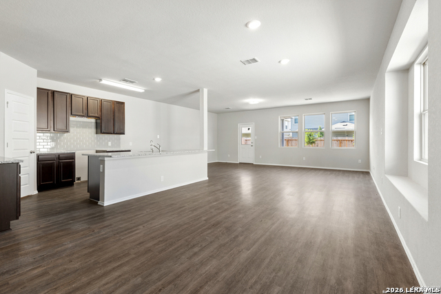 2434 Dry Moss Property Photo 4