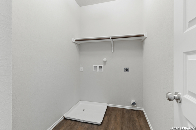 2434 Dry Moss Property Photo 21