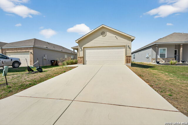 14643 Hackamore Way Property Photo 3