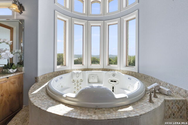 6762 Manor Hl Property Photo 27