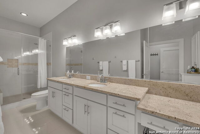 728 E Guenther St Property Photo 25
