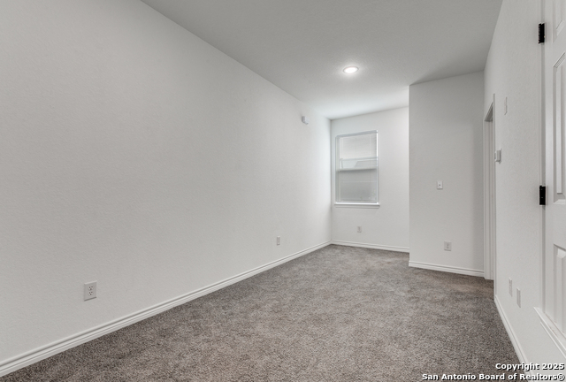 1835 W Poplar Property Photo 13