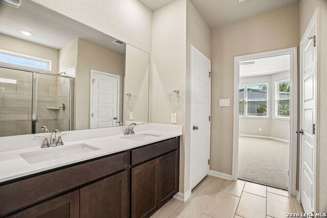 2802 Junction Bay Property Photo 25