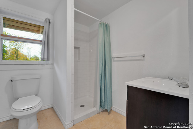 165 Division Property Photo 5