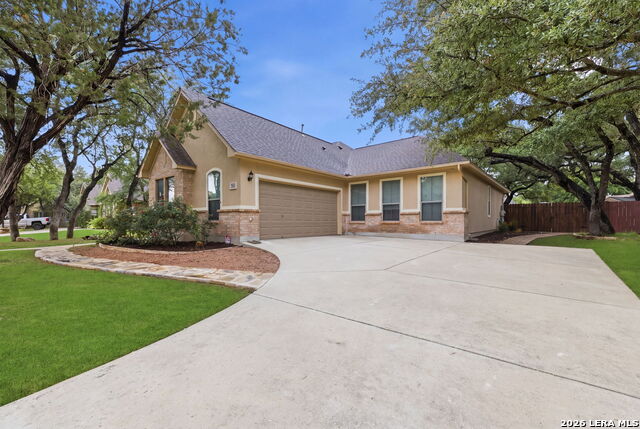 9511 Lesters Way Property Photo 4