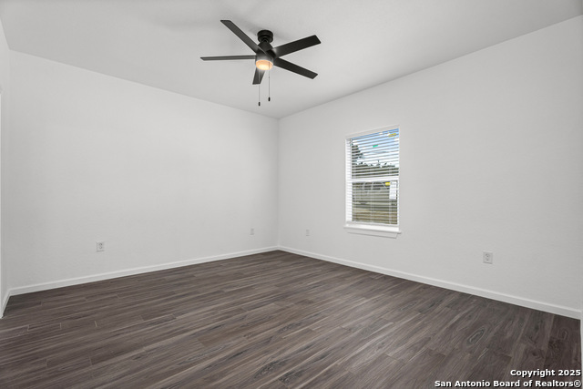 1130 Greenhill Dr Property Photo 9