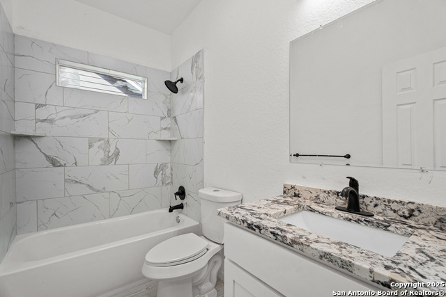 1130 Greenhill Dr Property Photo 16