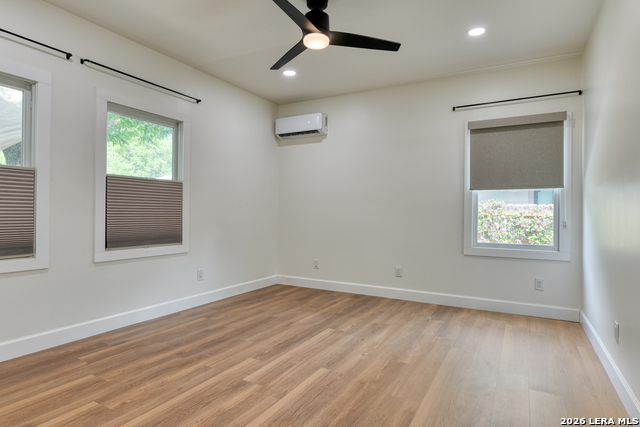 523 E Huisache Ave Property Photo 12