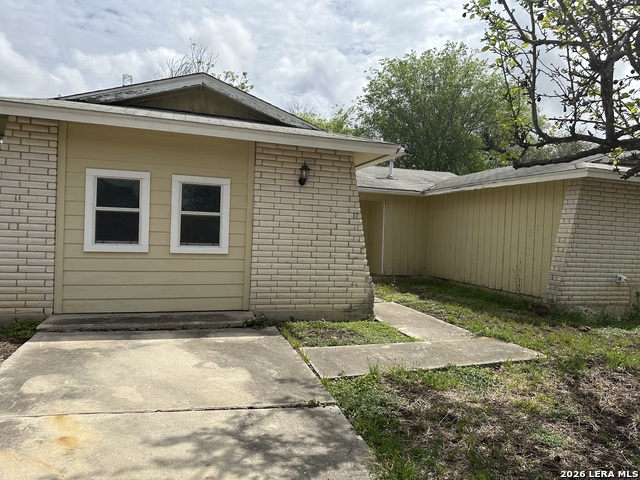 4911 Longfellow Blvd Property Photo 1
