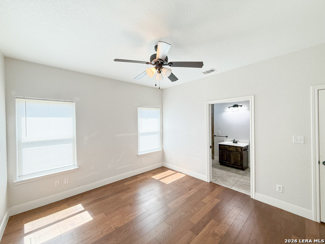 101 8th St Property Photo 28