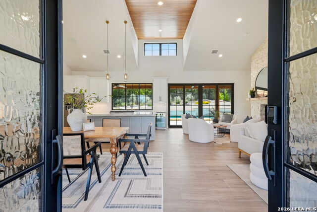 27619 Sunset Loop Property Photo 5