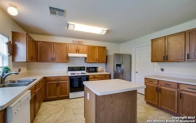 9418 Wolf Pt Property Photo 5