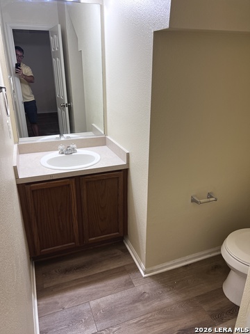 9418 Wolf Pt Property Photo 8