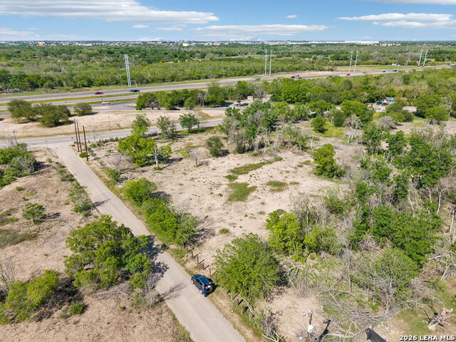 2328 E Chavaneaux Property Photo 18