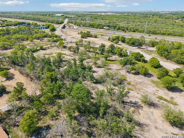 2328 E Chavaneaux Property Photo 26