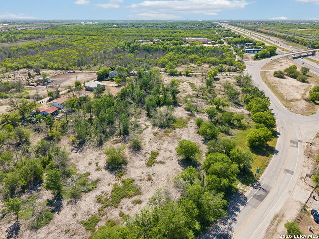 2332 E Chavaneaux Property Photo 24