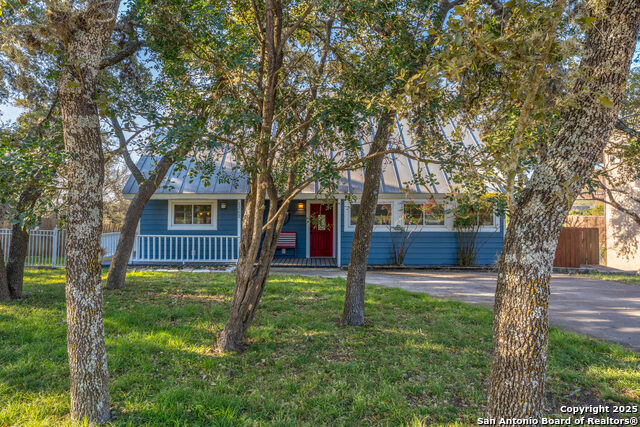 1262 Paradise Dr Property Photo 3