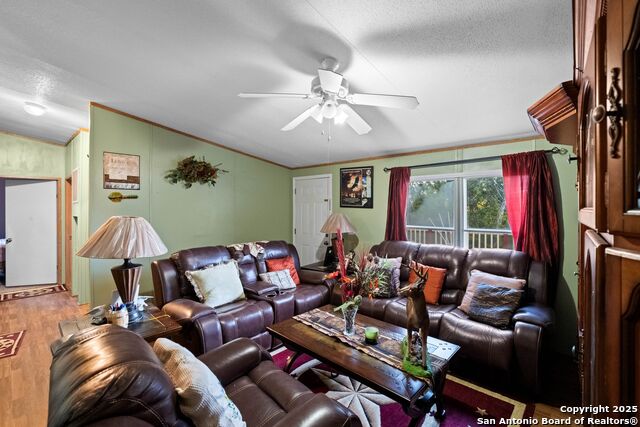 1148 Sequoia Trl Property Photo 4