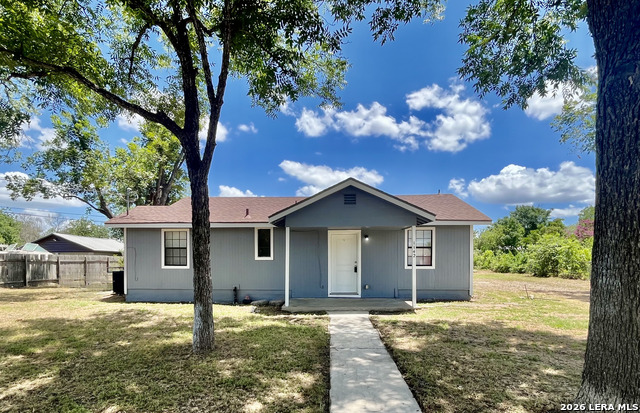 1142 W VILLARET BLVD Property Photo 1