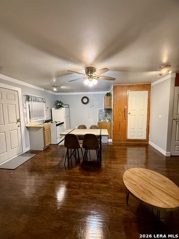 810 Haggin St. Property Photo 11