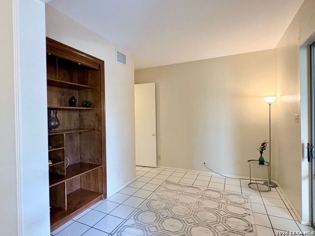 7709 Broadway Property Photo 9
