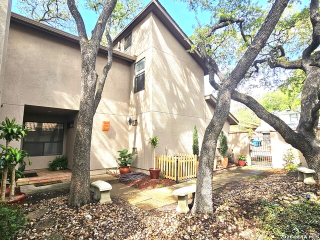3410 River Path St Property Photo 2
