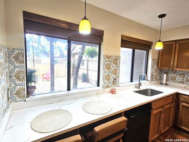 3410 River Path St Property Photo 5