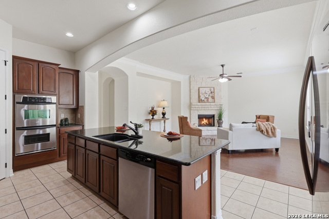8919 Comanche Path Property Photo 12