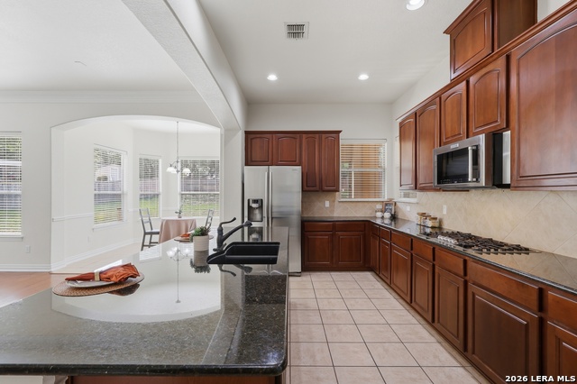 8919 Comanche Path Property Photo 13