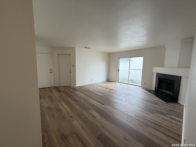 7643 Chatsworth Property Photo 8