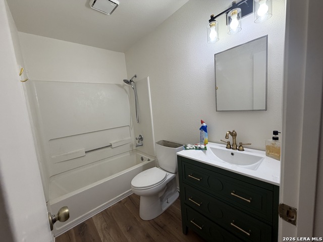 7643 Chatsworth Property Photo 14
