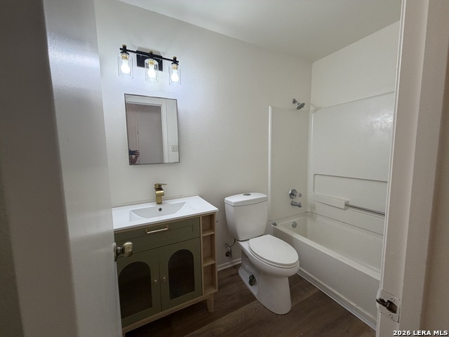 7643 Chatsworth Property Photo 17