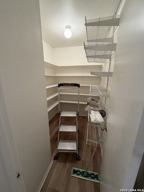 7643 Chatsworth Property Photo 22