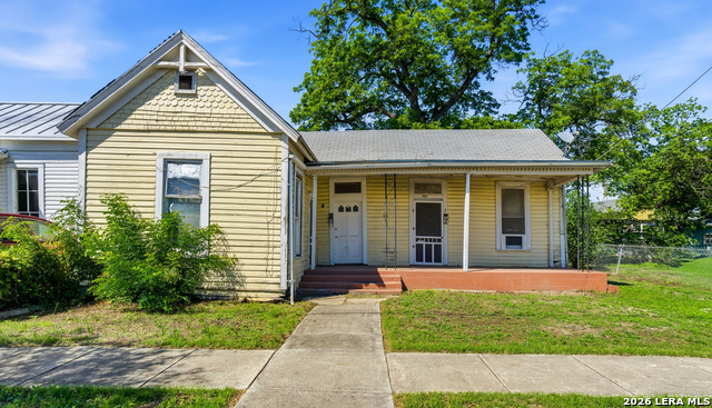 221 Leigh Property Photo 1