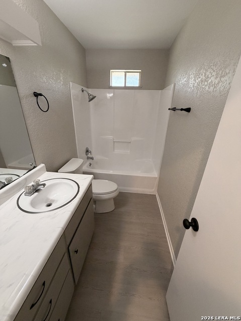 795 Albert St Property Photo 16