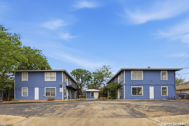 209 Zilla St Property Photo 1
