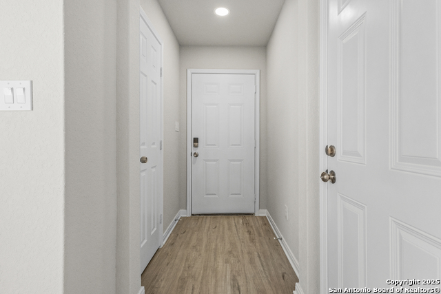 219 Bonnie Bend Property Photo 4