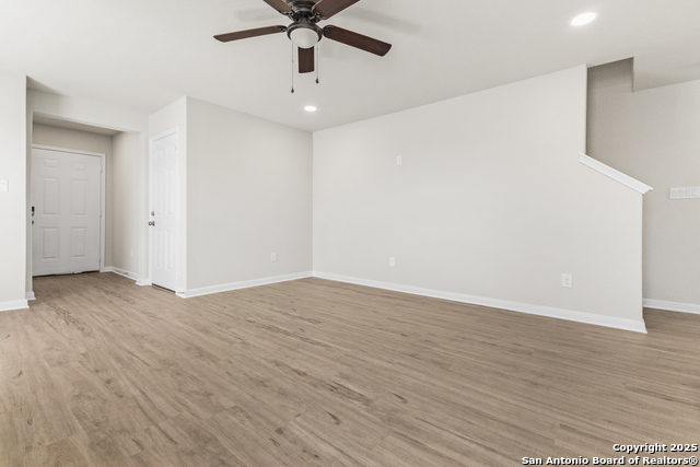 219 Bonnie Bend Property Photo 7