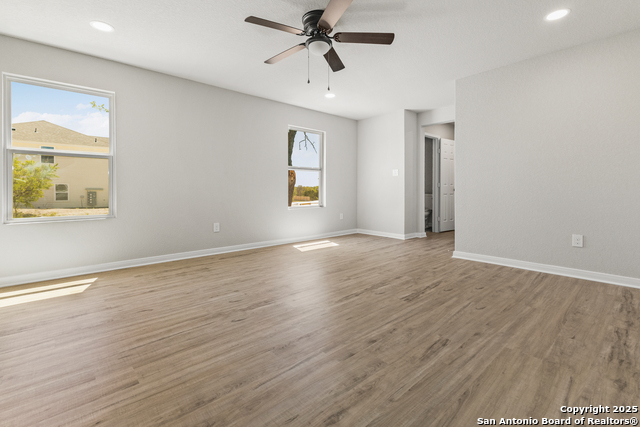 219 Bonnie Bend Property Photo 8