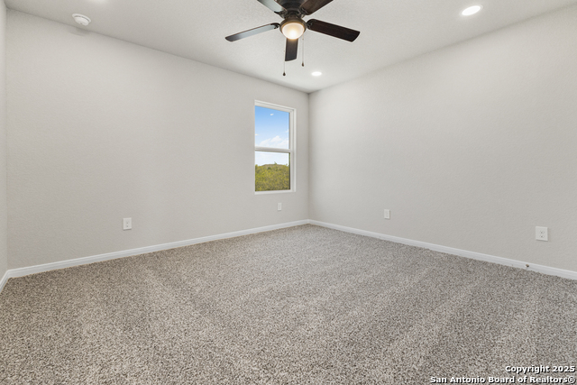 219 Bonnie Bend Property Photo 16