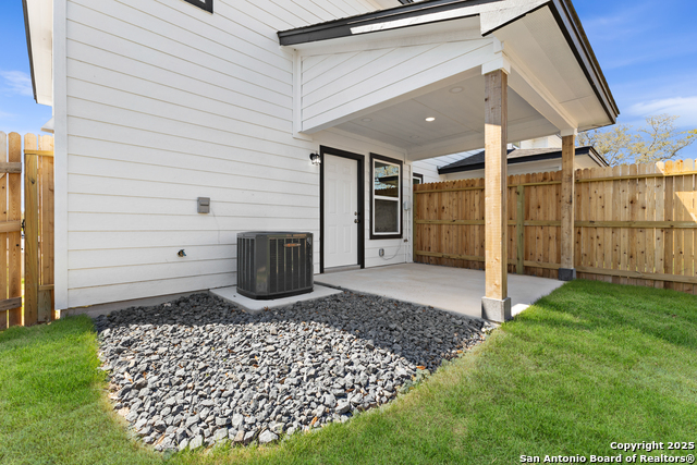 219 Bonnie Bend Property Photo 24